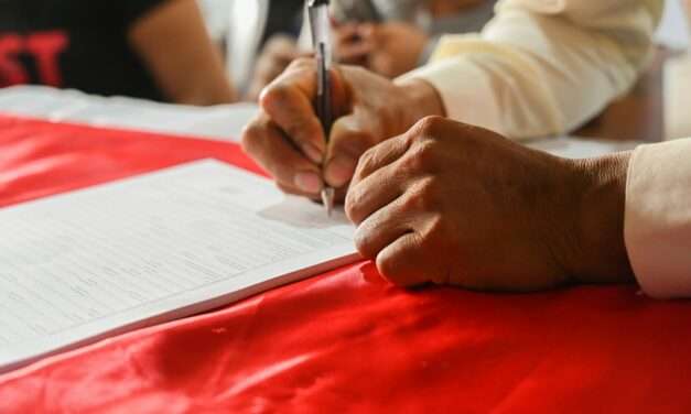 Mortgage Applications Dip but Remain Strong